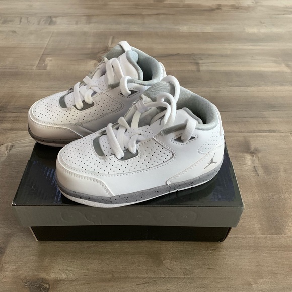 Boys Jordan After Game Size 7C - Picture 3 of 5